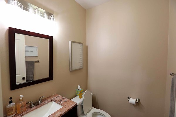 Powder Room 0055