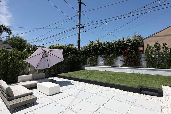 390A Patio &amp; Backyard 0029