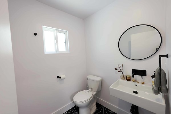 390A Powder Room 0087