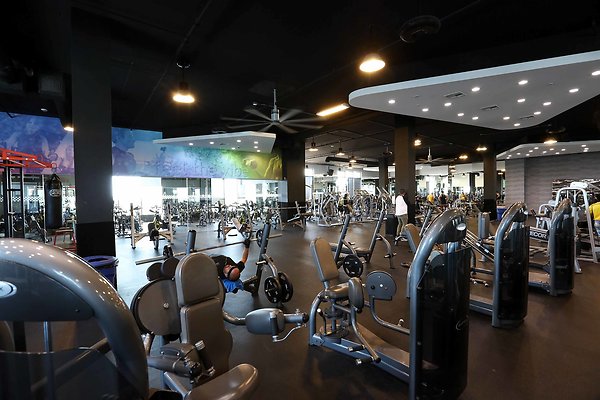 912 Fitness Facility &amp; Gym