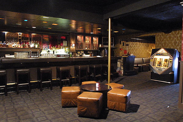 Main Bar Room 0041