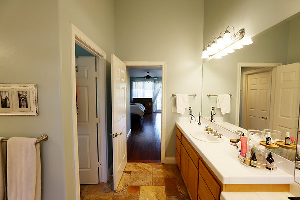 756A Master Bathroom 0074