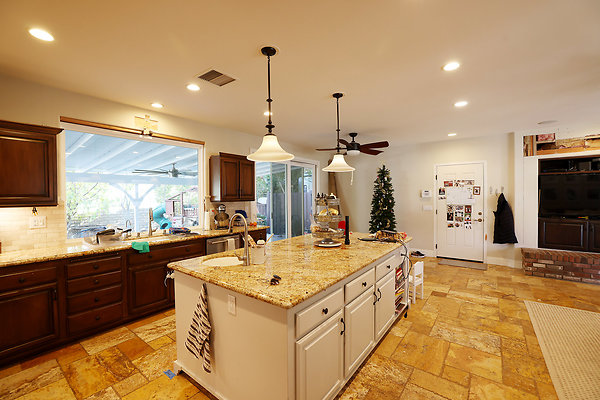 756A Kitchen 0088