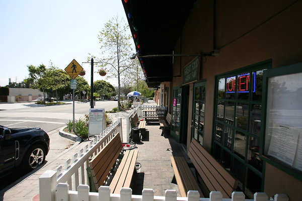 Sidewalk Patio1 1