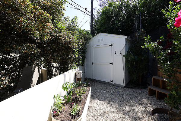 966A Backyard Shed 0043