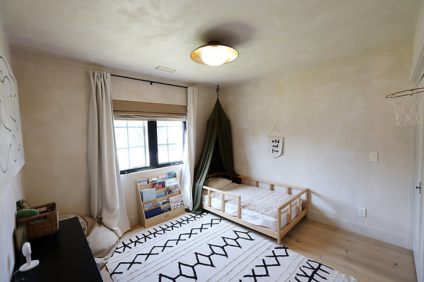 966A Boys Bedroom 0126