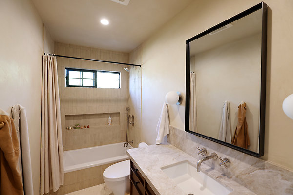 966A Bathroom 0129