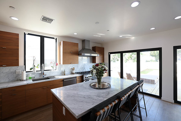 754A Kitchen 0098